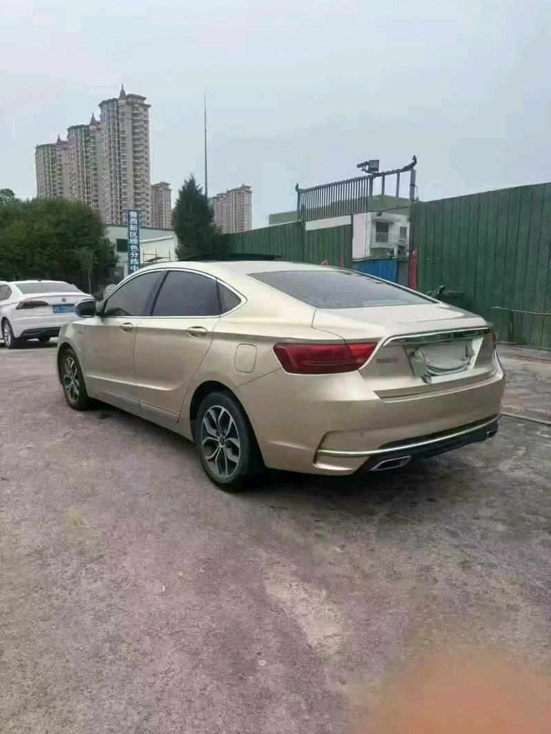 新乡18年吉利博瑞8
