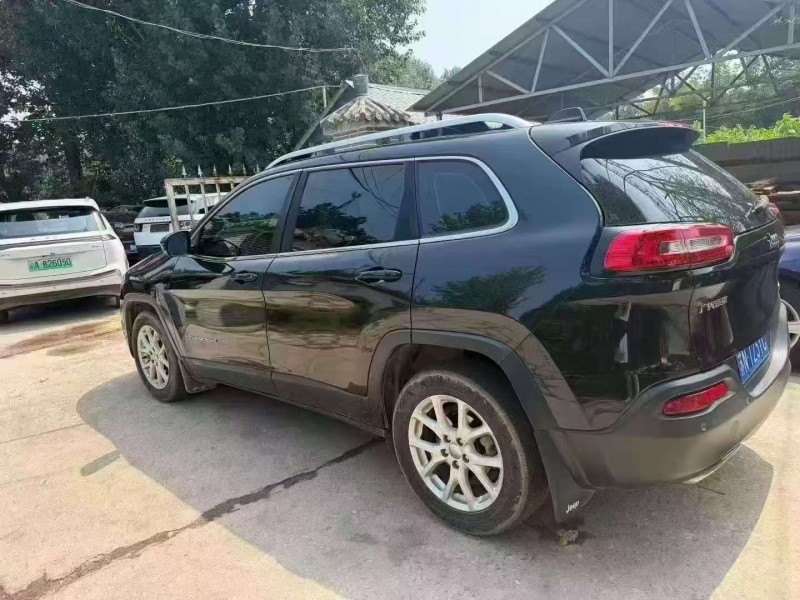 南通17年Jeep指南者7
