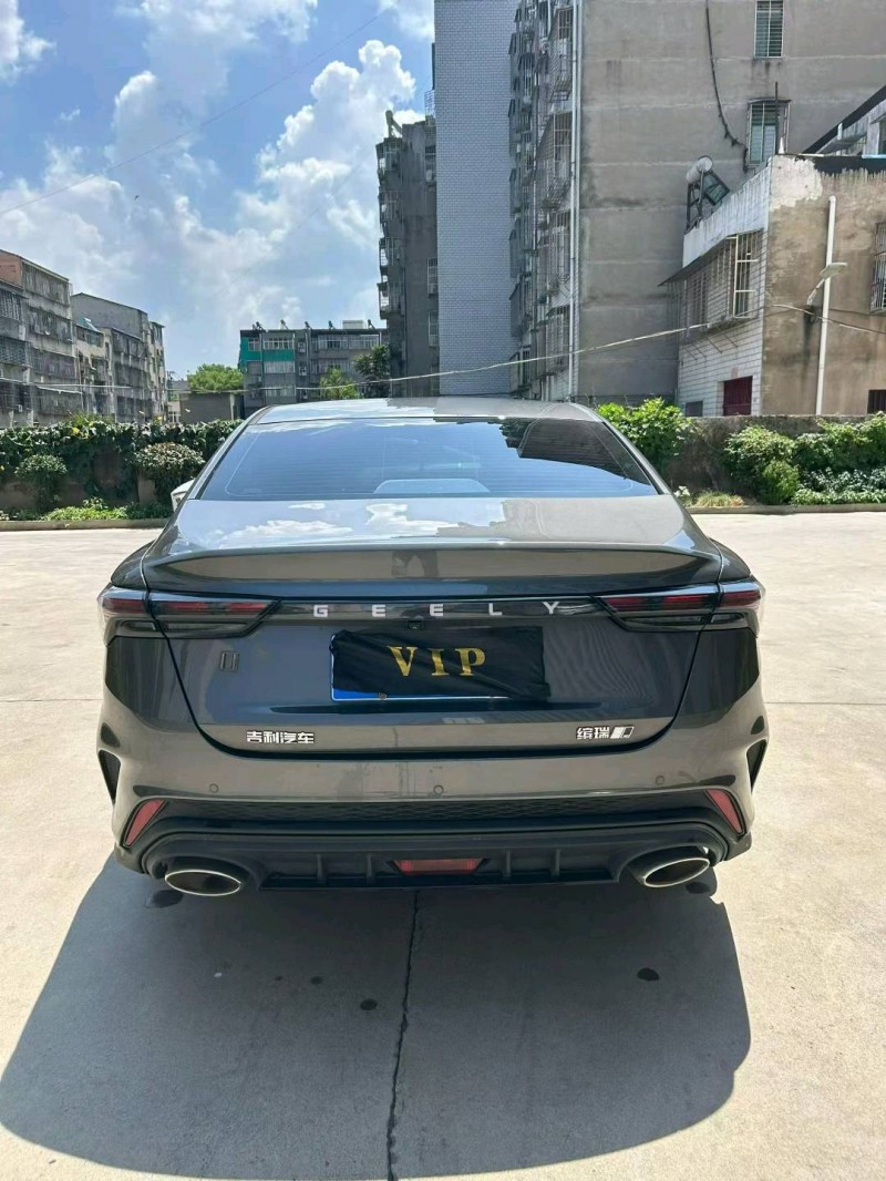 襄阳25年吉利缤瑞7