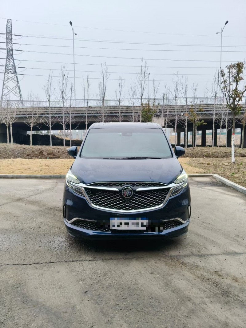 青岛20年别克GL81
