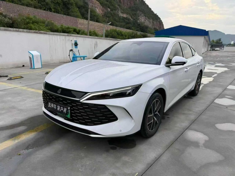 保定24年比亚迪秦3