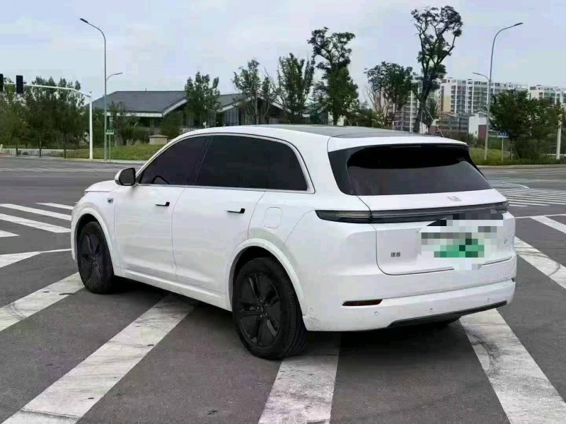 东营24年理想L77