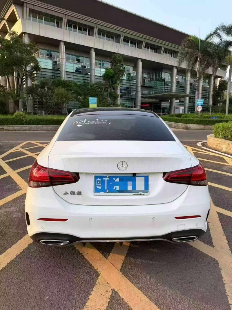 珠海21年奔驰A9