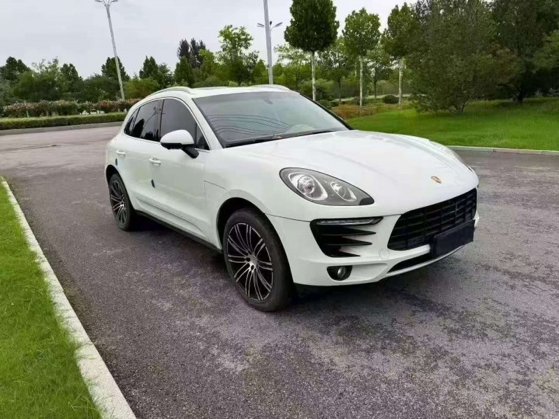 东营15年保时捷Macan2