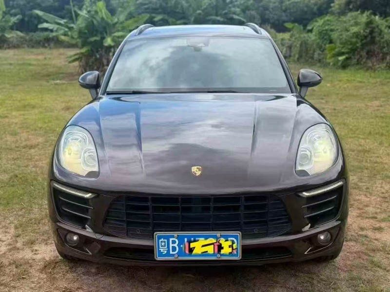 广州16年保时捷Macan1