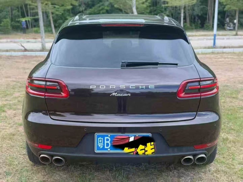 广州16年保时捷Macan9