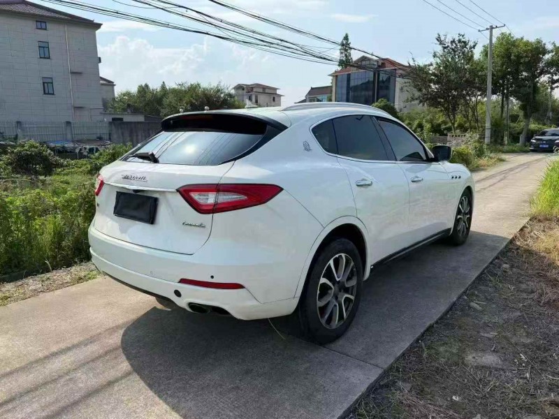 湖州18年玛莎拉蒂Levante7