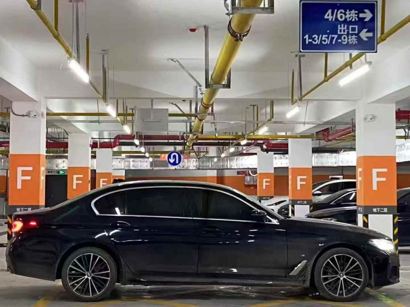 宜昌23年宝马5系8