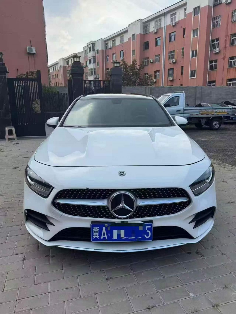 秦皇岛22年奔驰A1