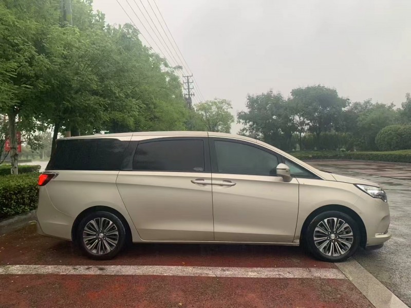 新乡21年别克GL84