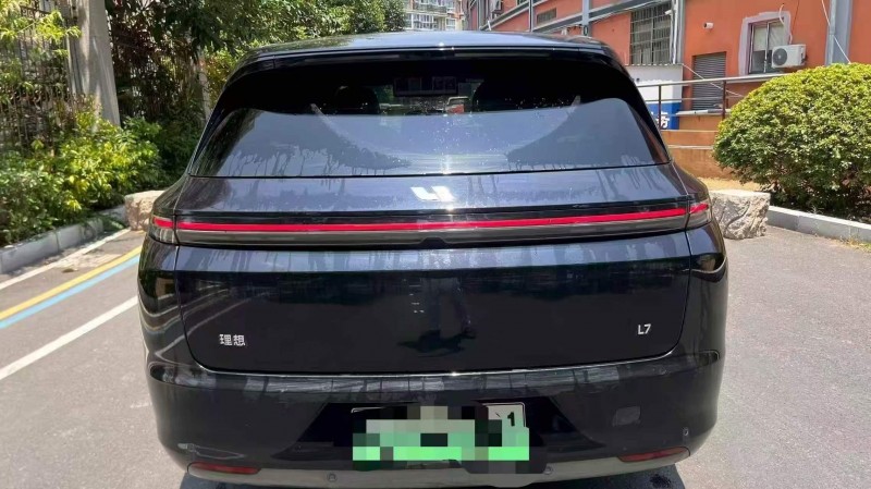 嘉兴23年理想L79