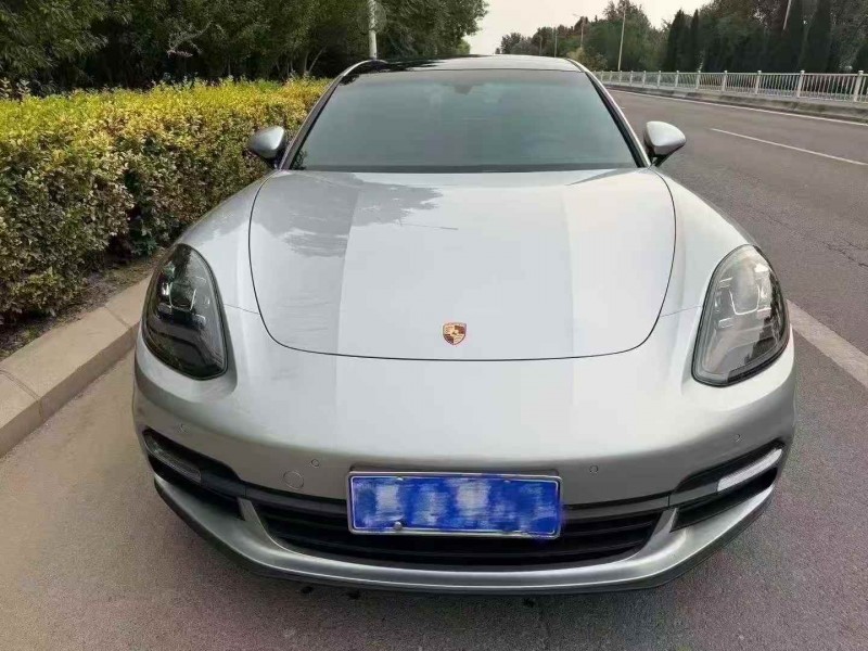 枣庄18年保时捷帕拉梅拉1