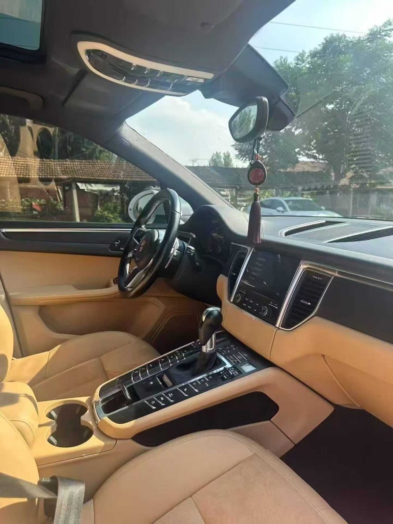 潍坊18年保时捷Macan6