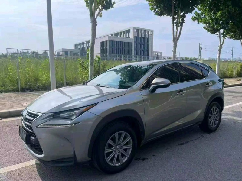 岳阳15年雷克萨斯NX2