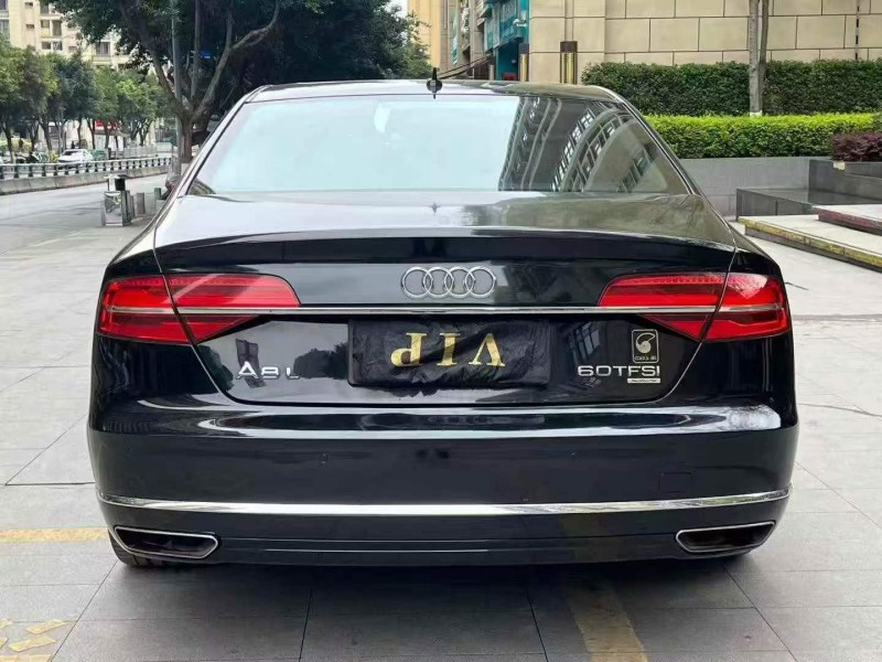 重庆17年奥迪A8L8