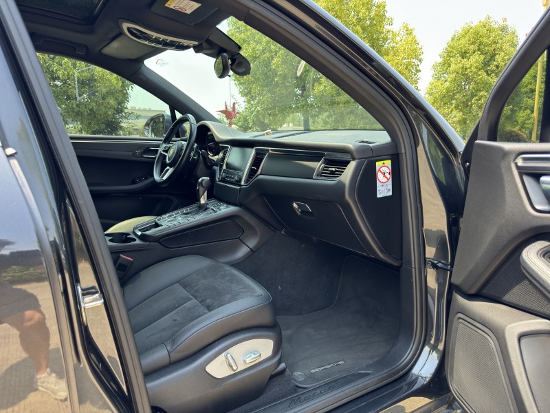 盐城17年保时捷Macan3