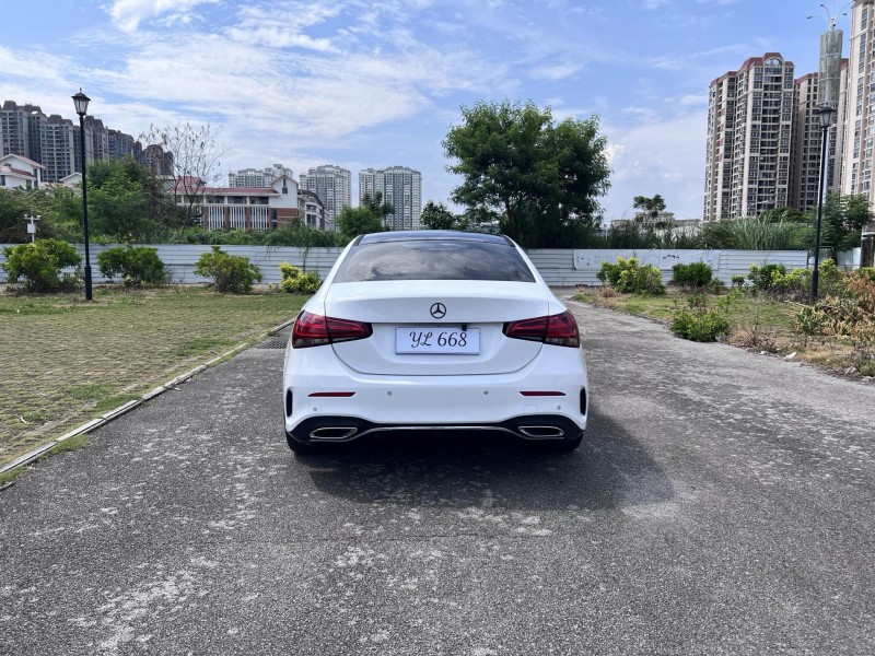 桂林19年奔驰A5