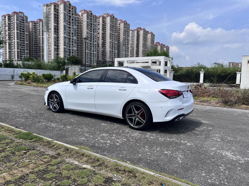 桂林19年奔驰A6