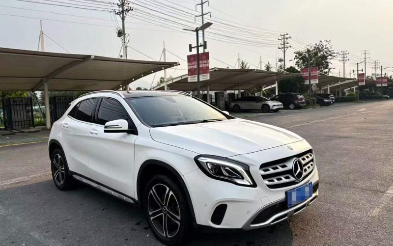 金华19年奔驰GLA1