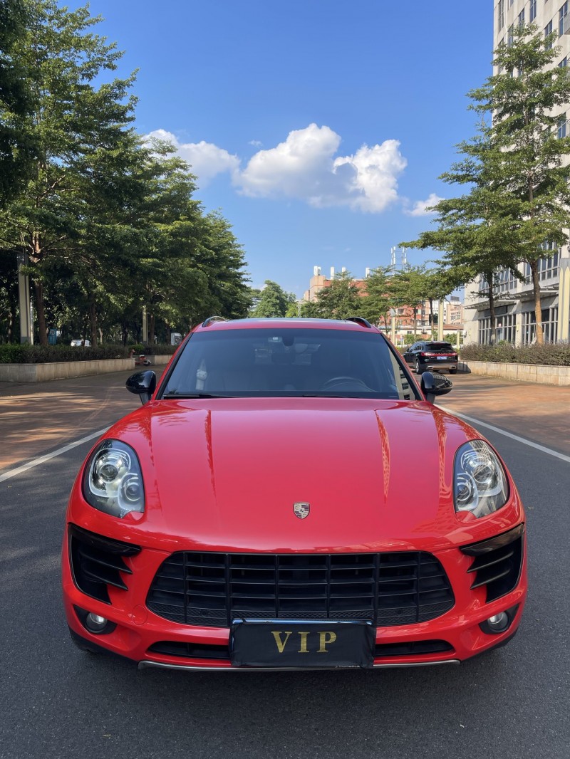 东莞15年保时捷卡宴1