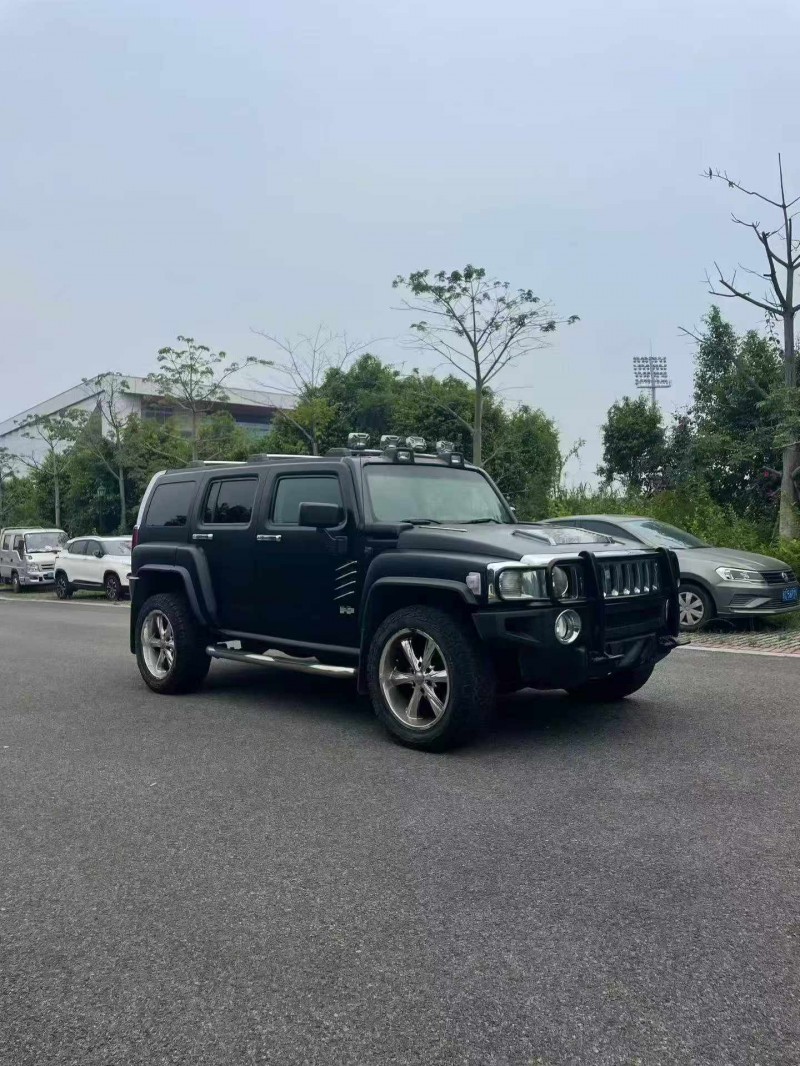 厦门11年悍马H33