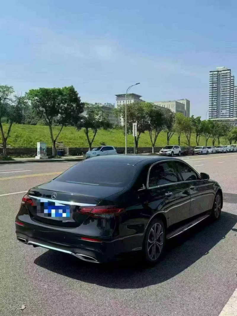 重庆23年奔驰E8