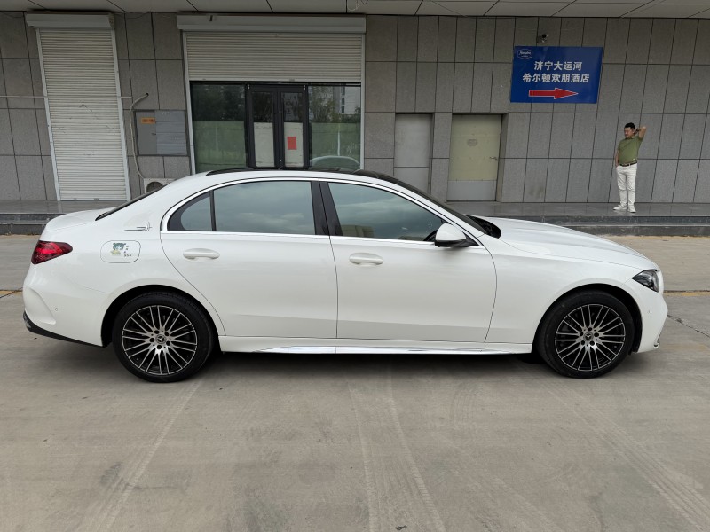 济宁22年奔驰C4