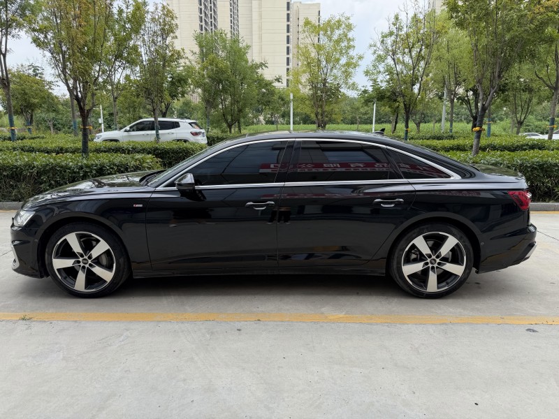 济宁23年奥迪A6L5