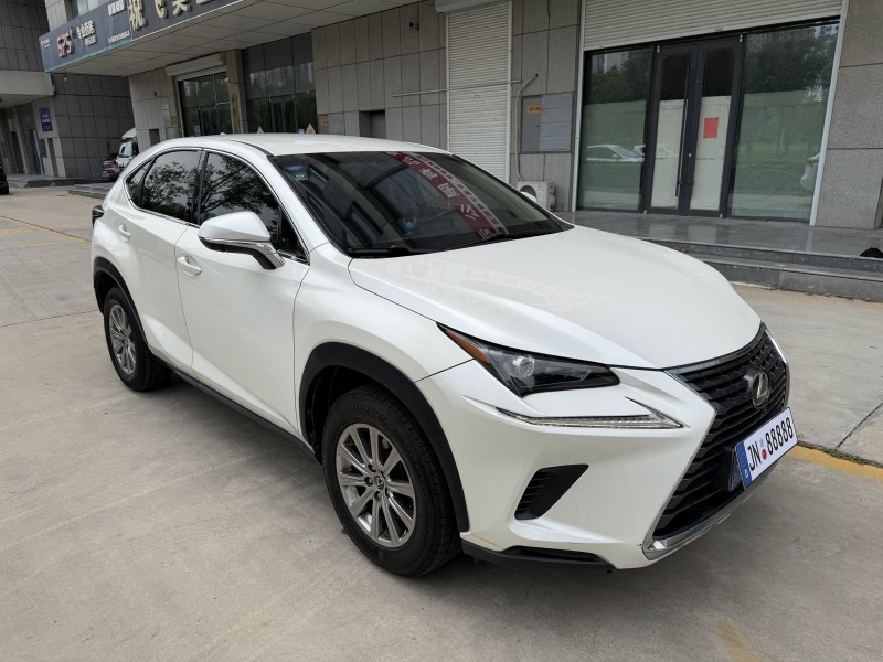 济宁17年雷克萨斯NX2