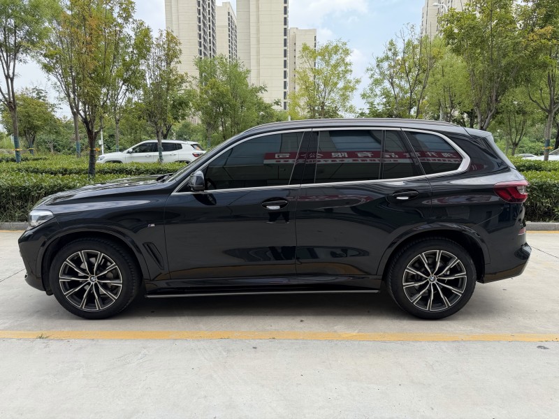 济宁21年宝马X55
