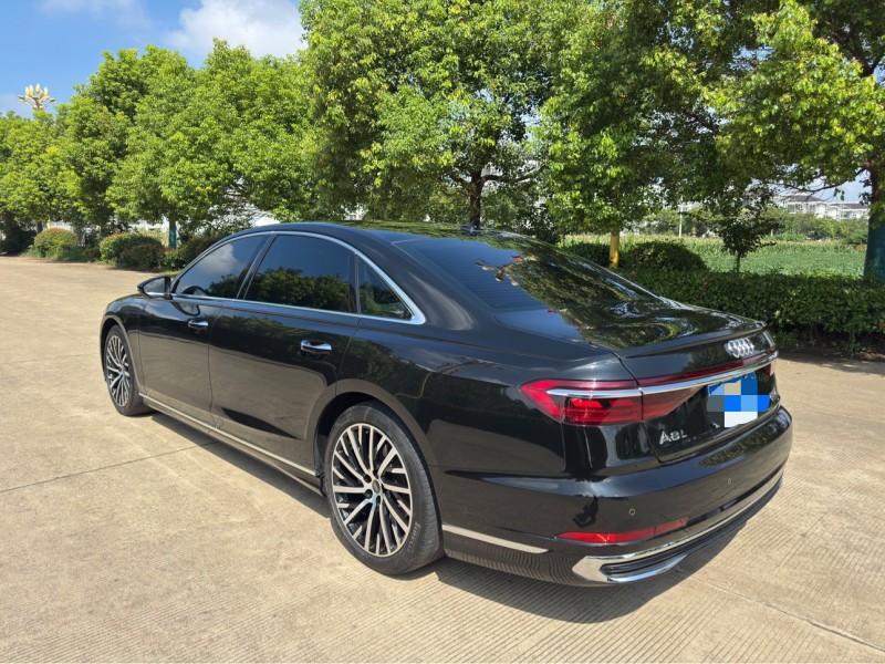 盐城25年奥迪A8L5