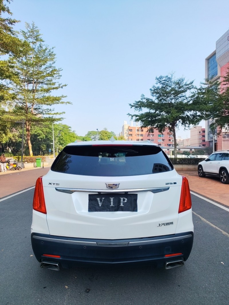 东莞18年凯迪拉克XT57