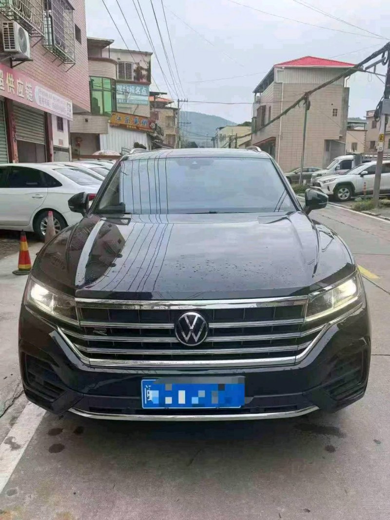 广州24年大众途锐1
