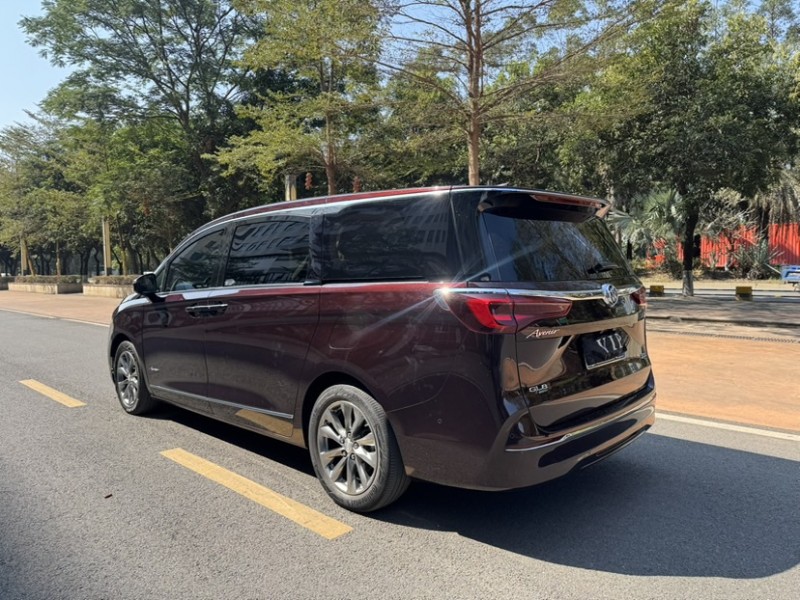 东莞21年别克GL84