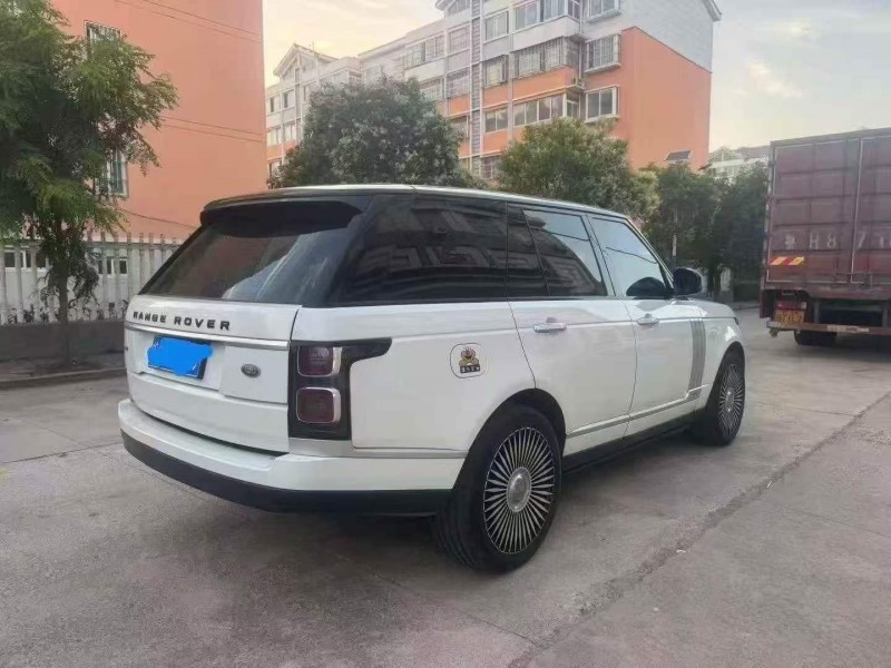 东营16年路虎揽胜行政8