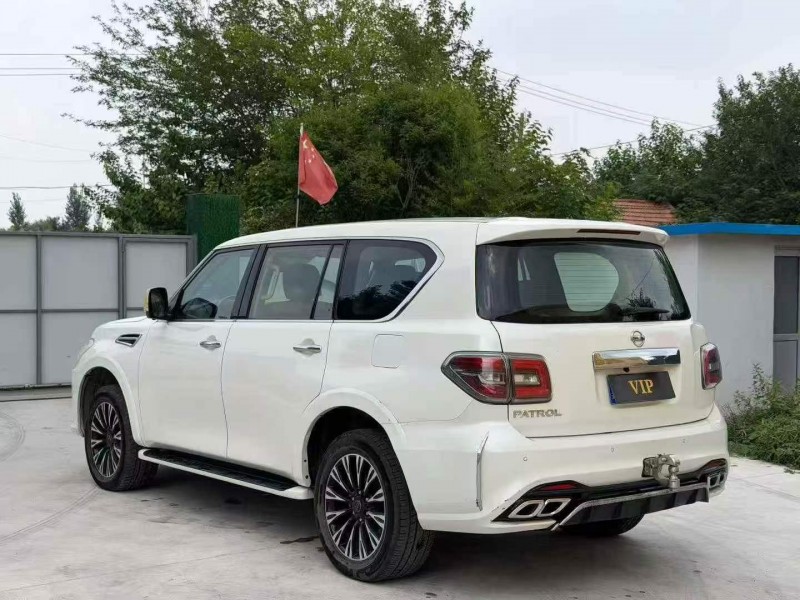 东营20年日产途乐7