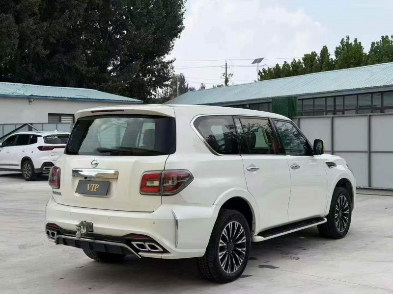 东营20年日产途乐8