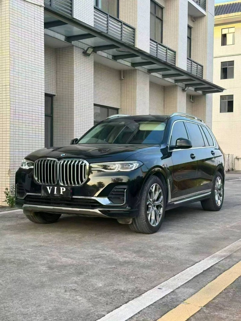 百色21年宝马X72