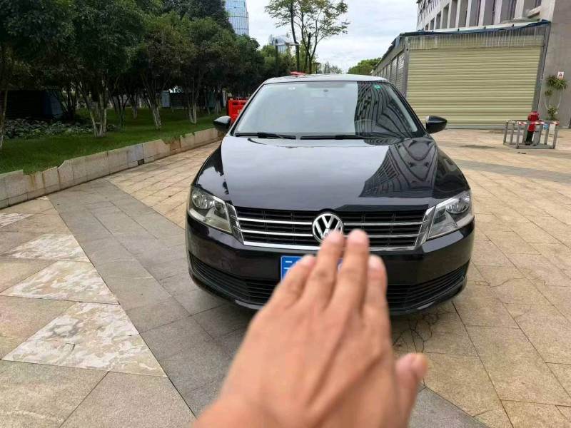 昆明17年大众朗逸1