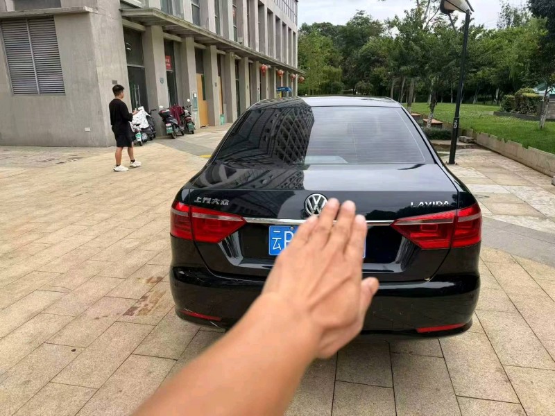 昆明17年大众朗逸9