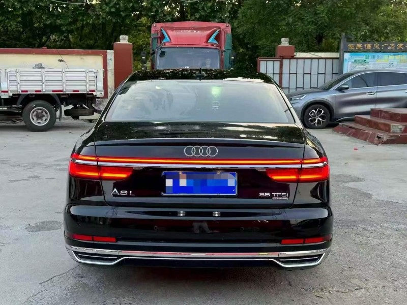 枣庄18年奥迪A8L9