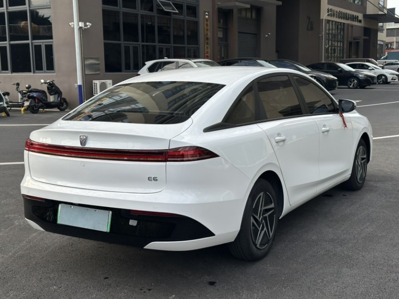 东莞26年荣威E67