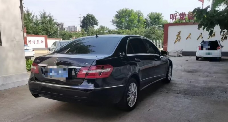 潍坊11年奔驰E8