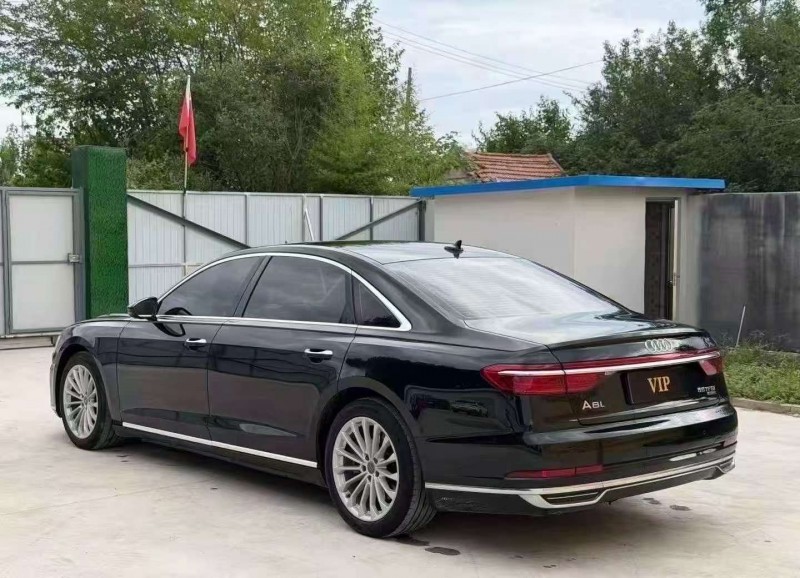 枣庄18年奥迪A8L8