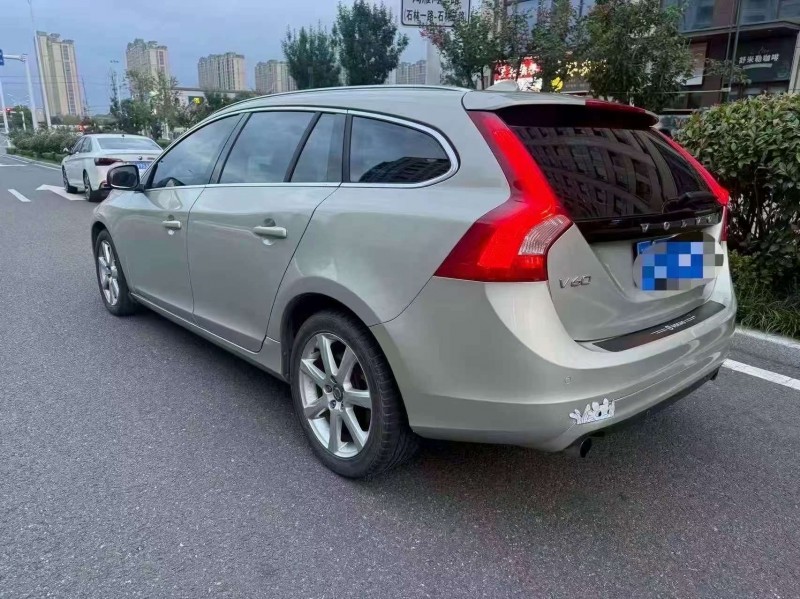 东营17年沃尔沃V607