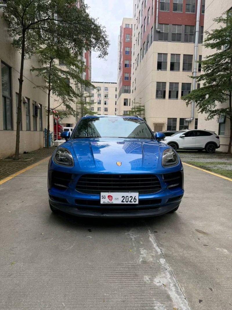 佛山19年保时捷Macan1