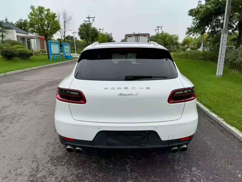 烟台15年保时捷Macan7