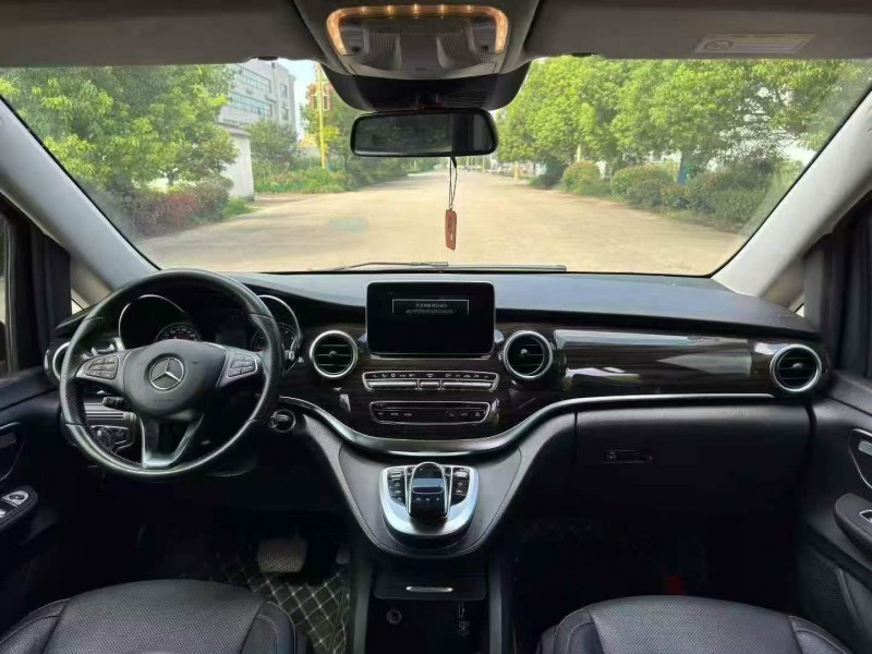 南通20年奔驰V6