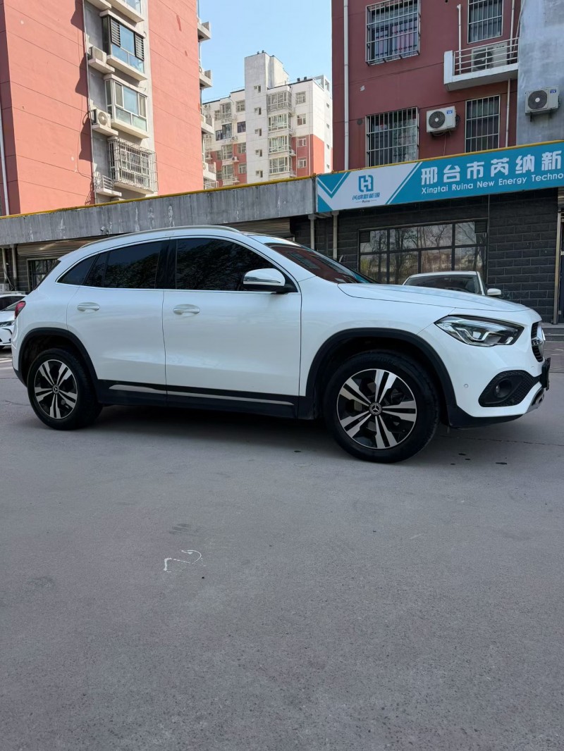 邢台22年奔驰GLA4