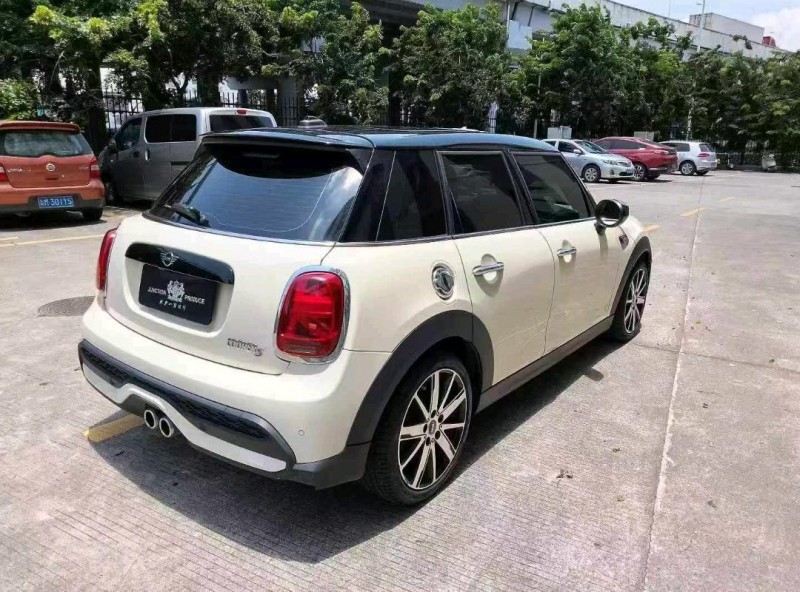 东莞22年宝马迷你8